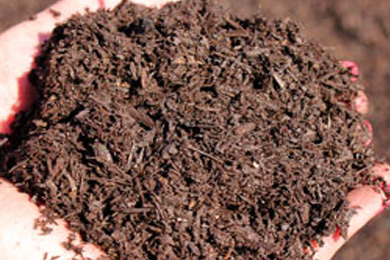 Triple Ground Colored Hardwood Mulch